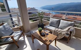 Apartment Cami -Stylish Apartment With A Beautiful Seaview
