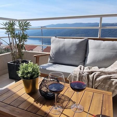 Apartment Cami -Stylish Apartment With A Beautiful Seaview Rabac Zewnętrze zdjęcie