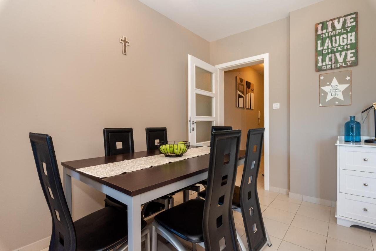 Apartment Cami -Stylish Apartment With A Beautiful Seaview Rabac Zewnętrze zdjęcie