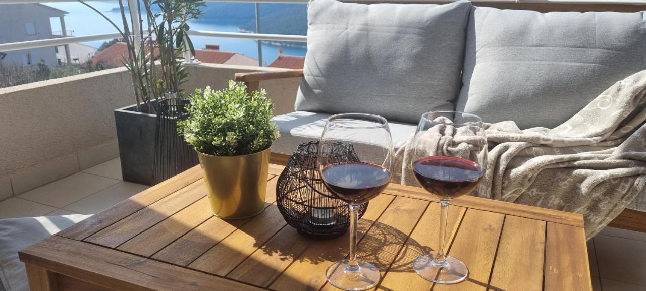 Apartment Cami -Stylish Apartment With A Beautiful Seaview Rabac Zewnętrze zdjęcie